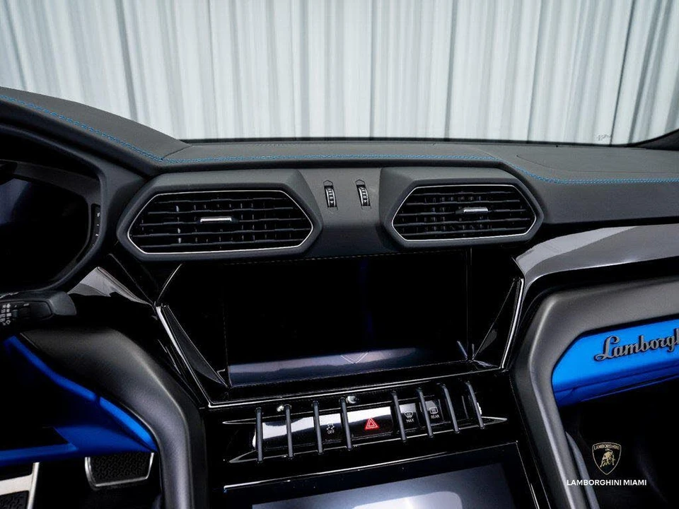 2023 Lamborghini Urus S - Image 28 of 31