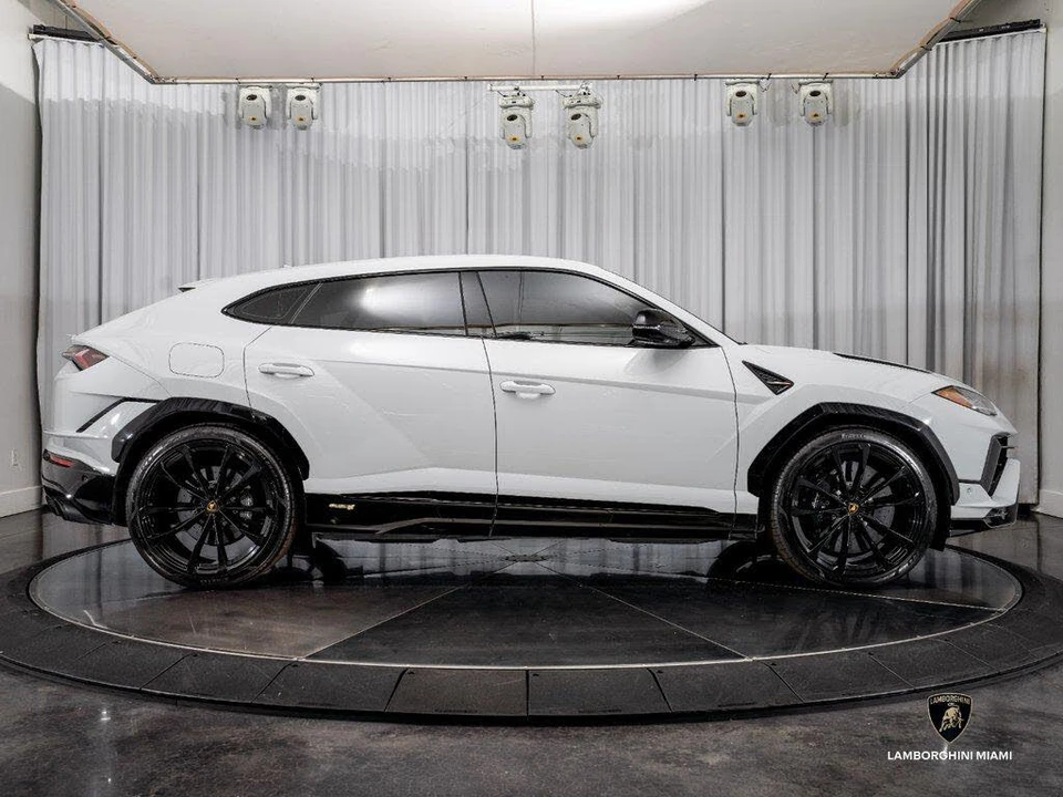 2023 Lamborghini Urus S - Image 15 of 31