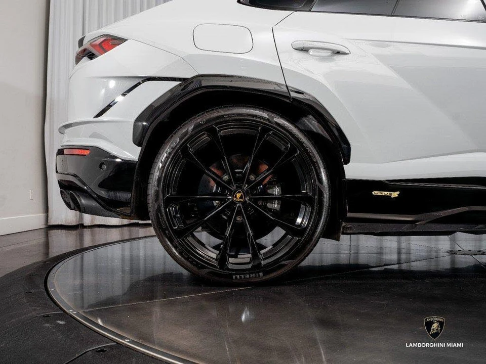 2023 Lamborghini Urus S - Image 16 of 31