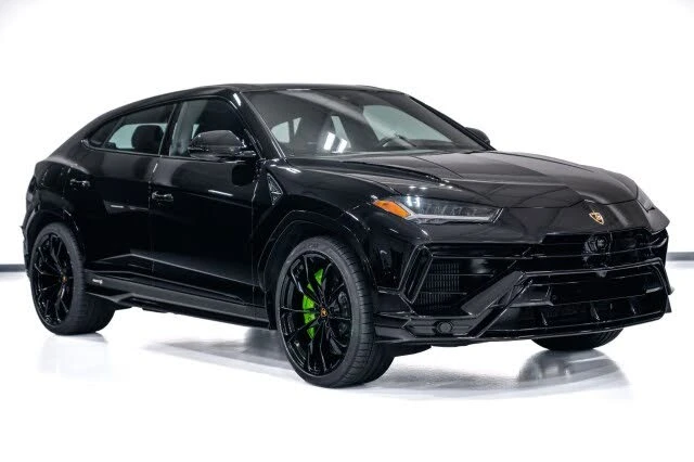2023 Lamborghini Urus S - Image 2 of 31