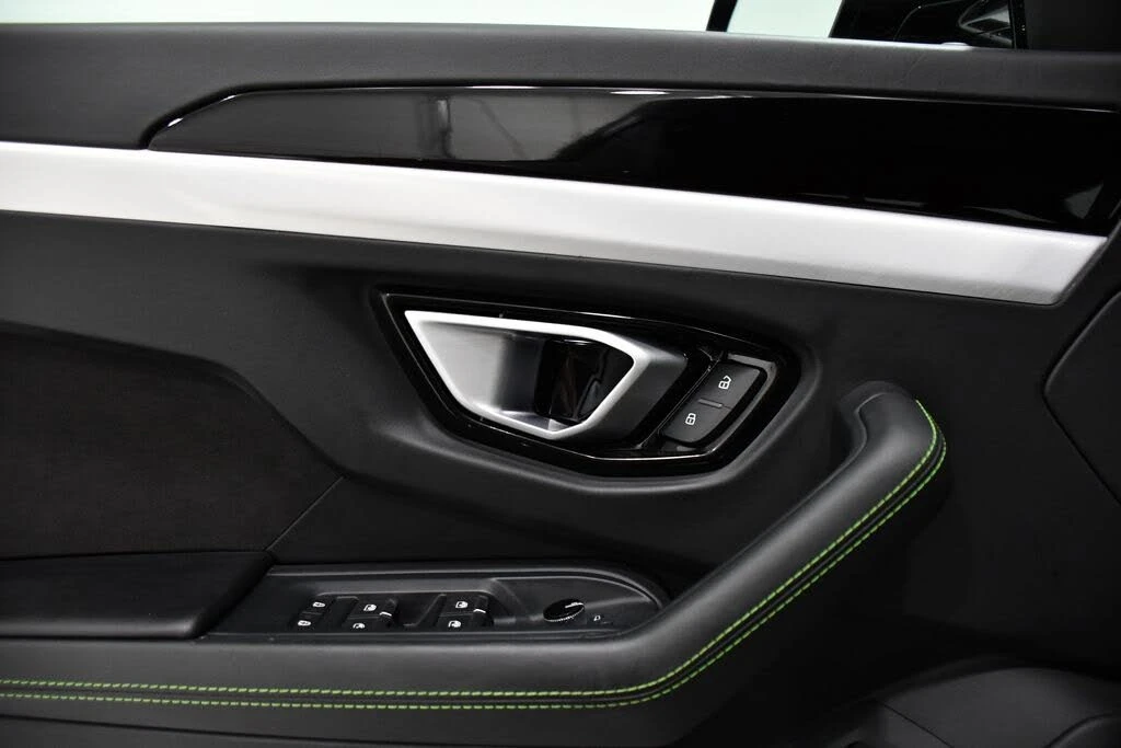 2023 Lamborghini Urus S - Image 17 of 25