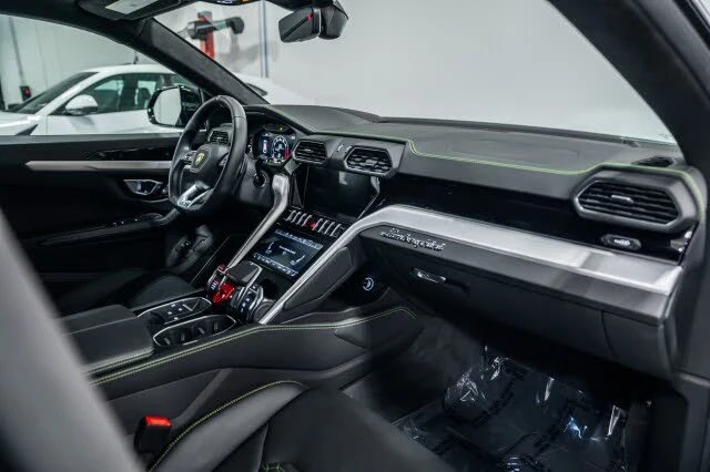 2023 Lamborghini Urus S - Image 13 of 31
