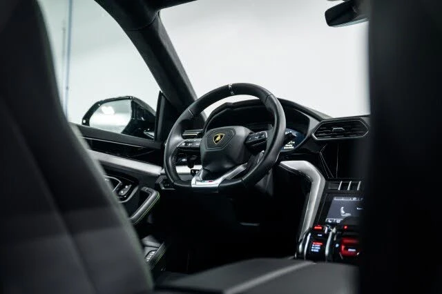 2023 Lamborghini Urus S - Image 27 of 31