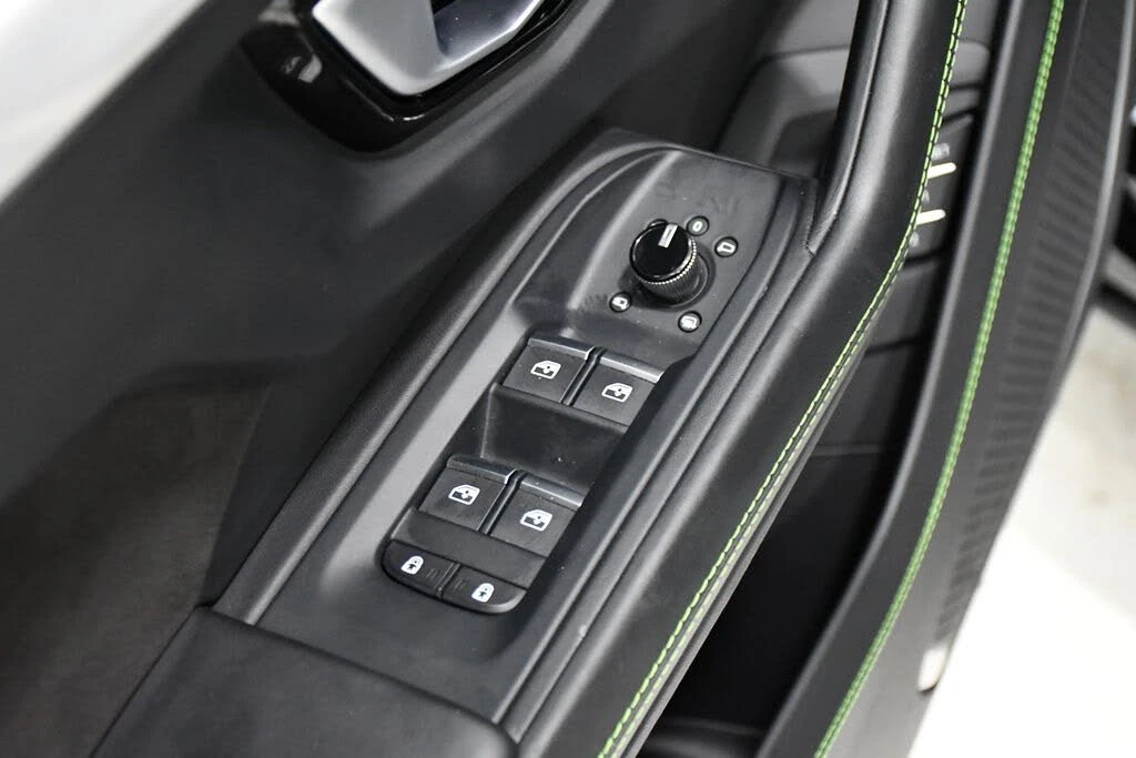 2023 Lamborghini Urus S - Image 18 of 25