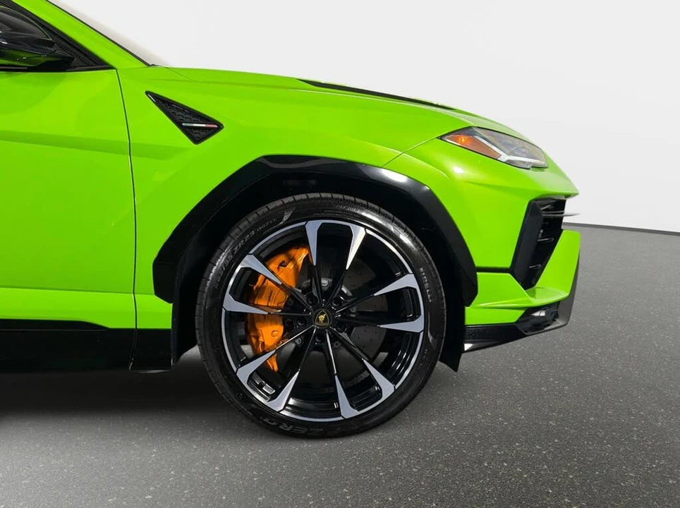 2023 Lamborghini Urus S - Image 4 of 31