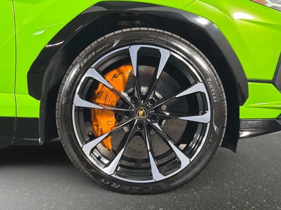 2023 Lamborghini Urus S - Image 3 of 31