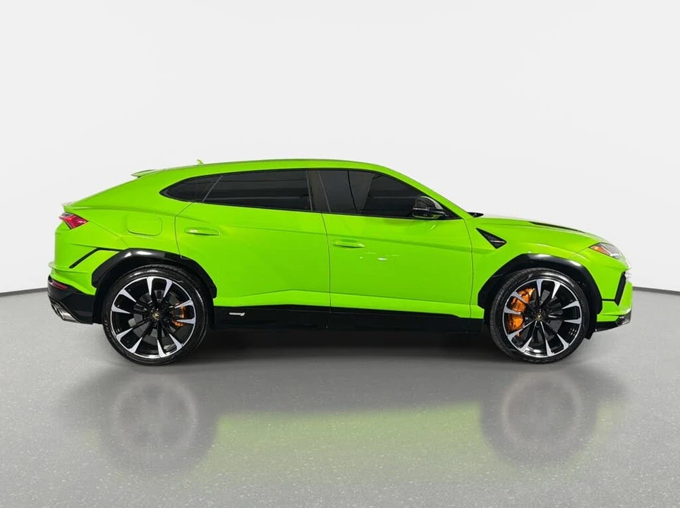 2023 Lamborghini Urus S - Image 2 of 31