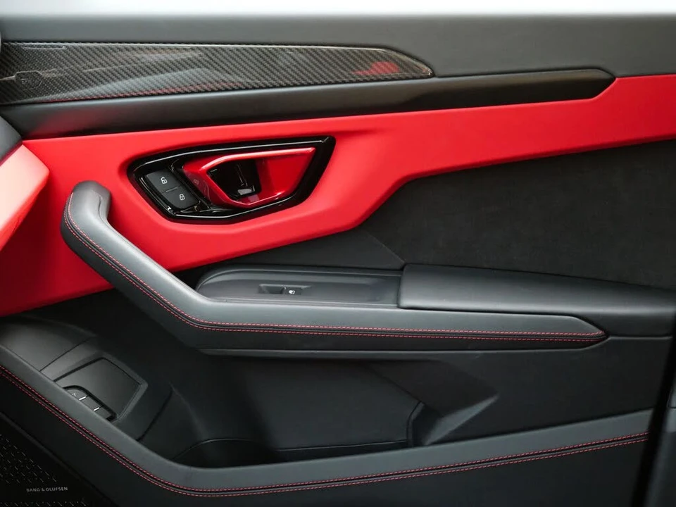 2023 Lamborghini Urus S - Image 16 of 28