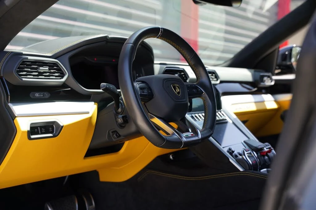 2023 Lamborghini Urus S - Image 16 of 31