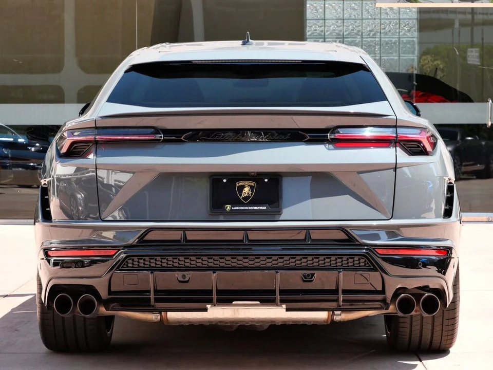 2023 Lamborghini Urus S - Image 4 of 28