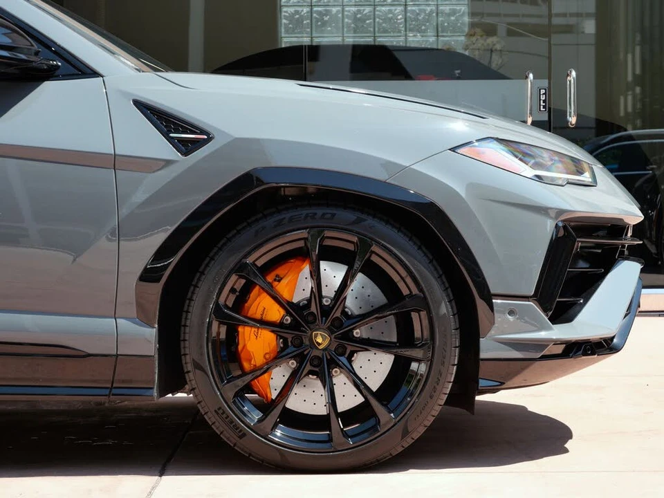 2023 Lamborghini Urus S - Image 9 of 28