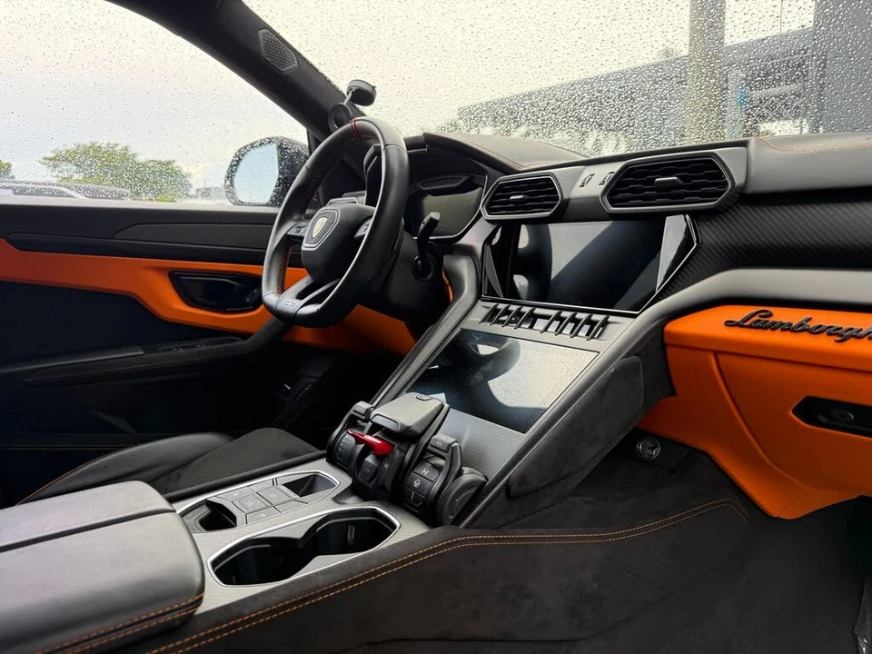 2023 Lamborghini Urus S - Image 20 of 31