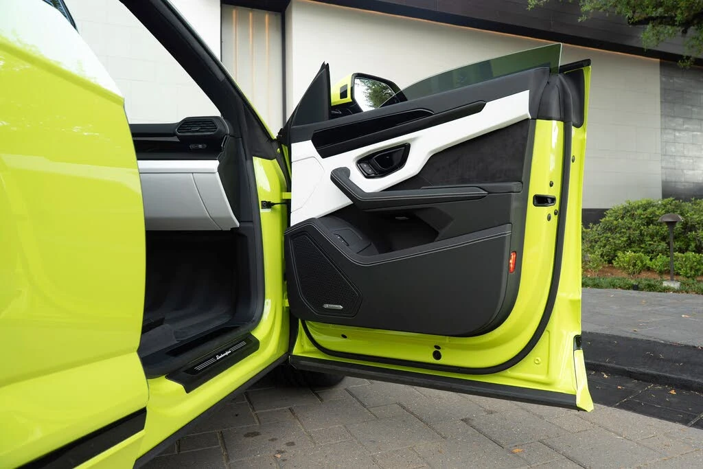 2023 Lamborghini Urus S - Image 19 of 22