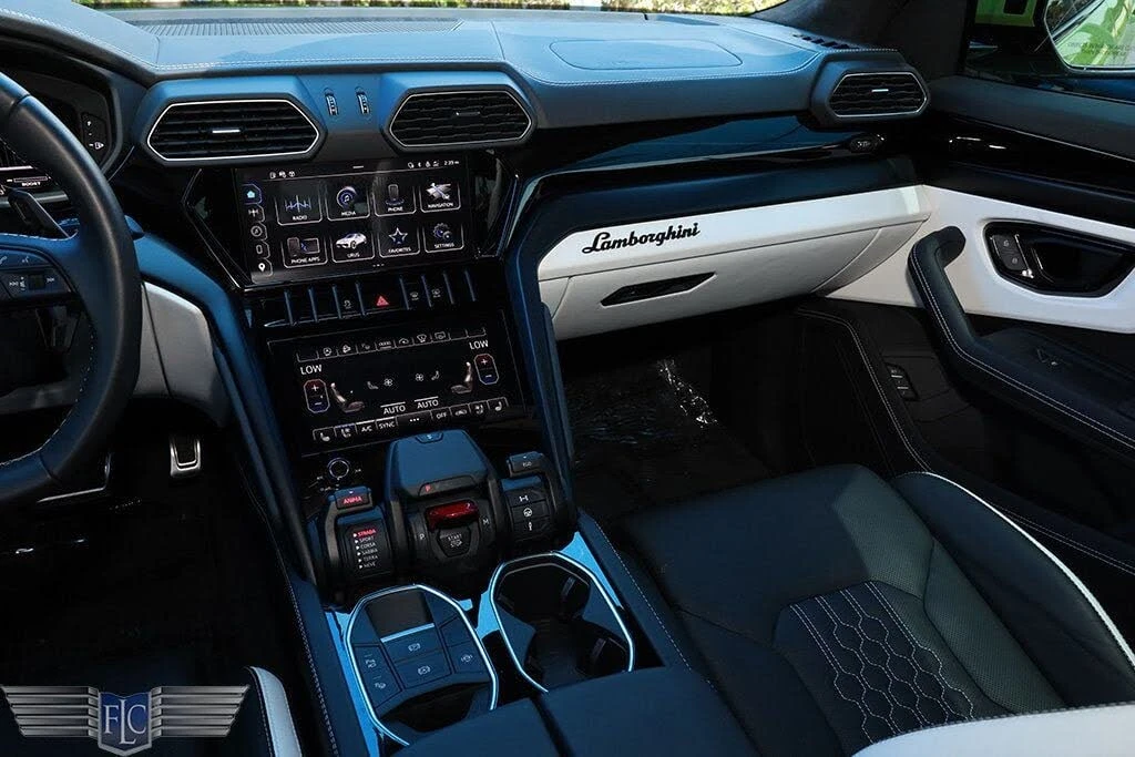 2023 Lamborghini Urus S - Image 26 of 31