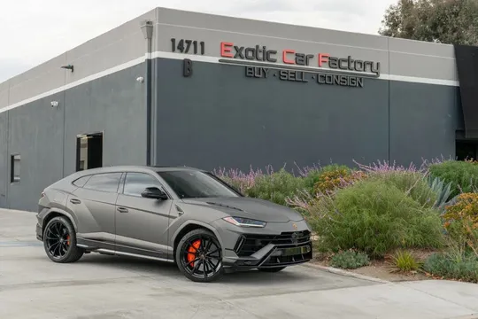 2023 Lamborghini Urus S AWD