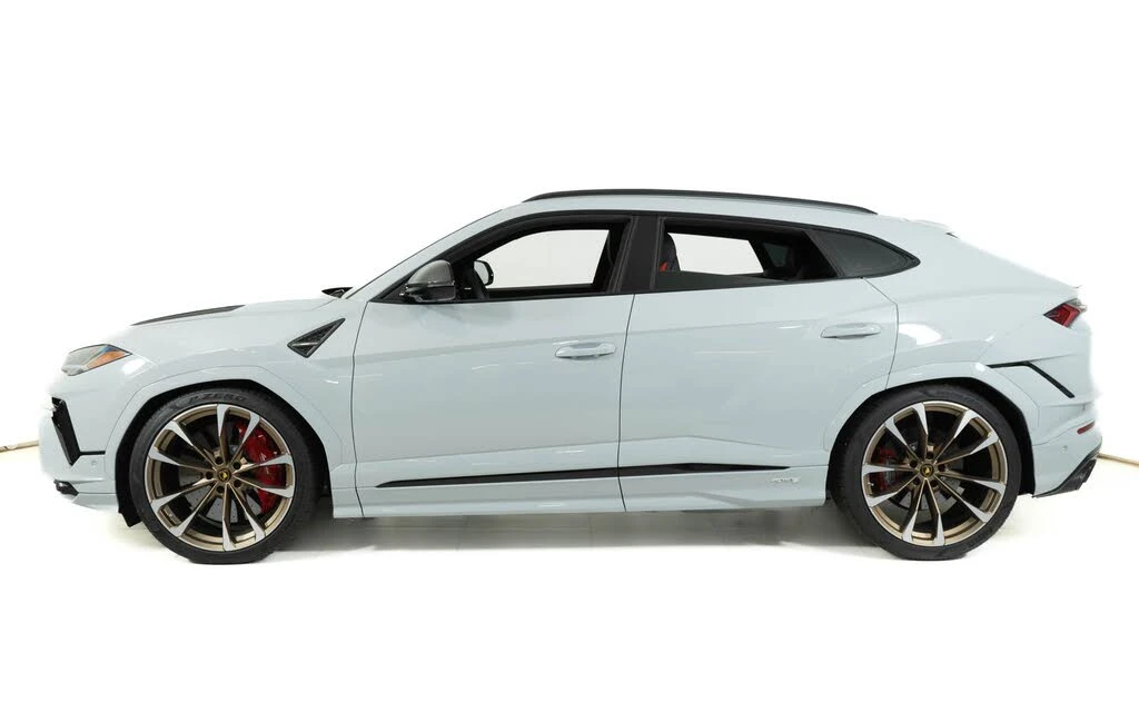 2023 Lamborghini Urus S - Image 2 of 22
