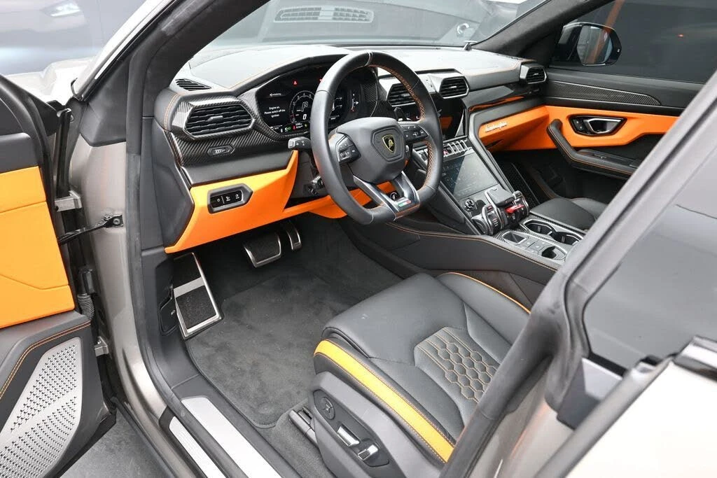 2023 Lamborghini Urus S - Image 4 of 31