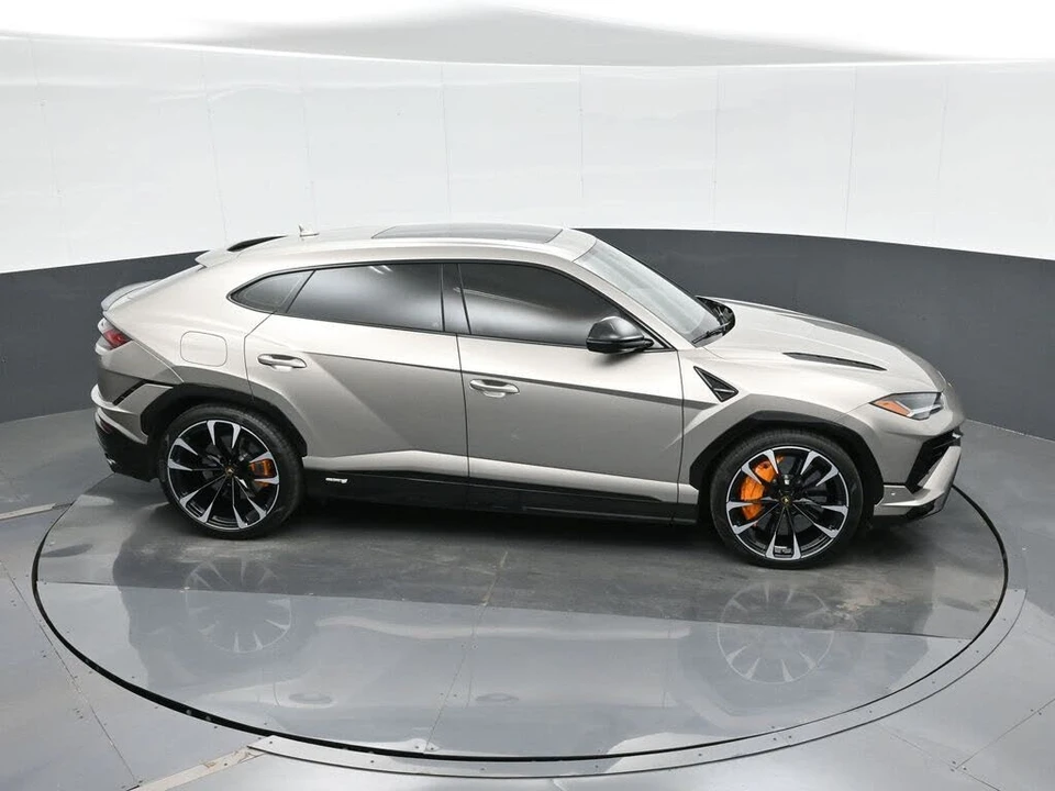 2023 Lamborghini Urus S - Image 31 of 31