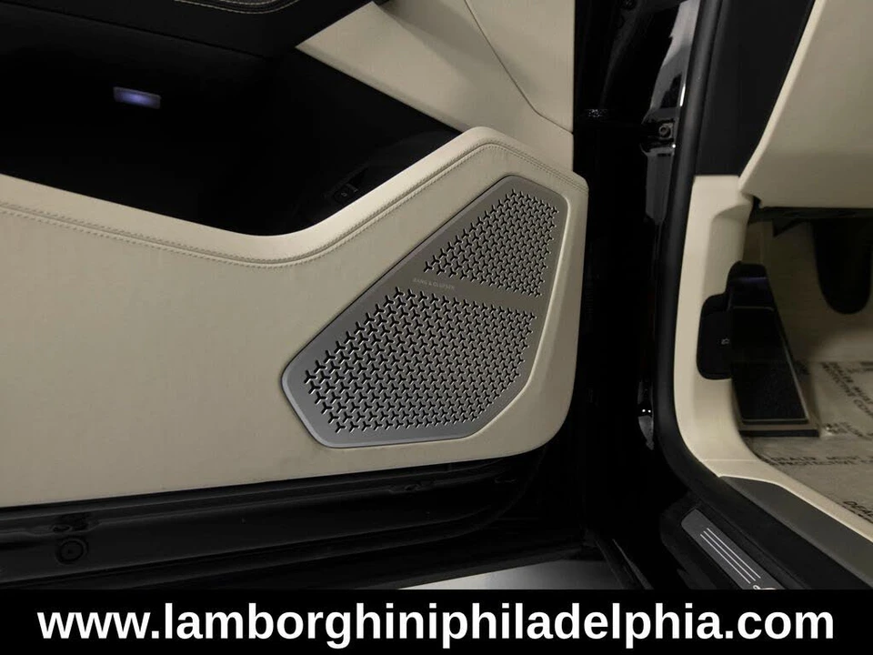 2023 Lamborghini Urus S - Image 14 of 31