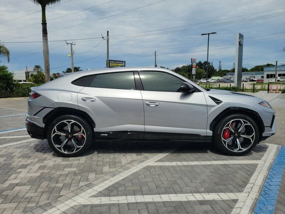 2023 Lamborghini Urus S - Image 6 of 30