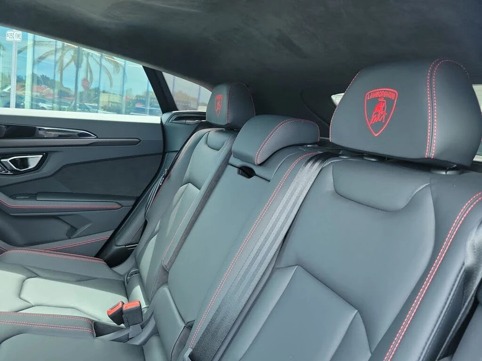 2023 Lamborghini Urus S - Image 15 of 30