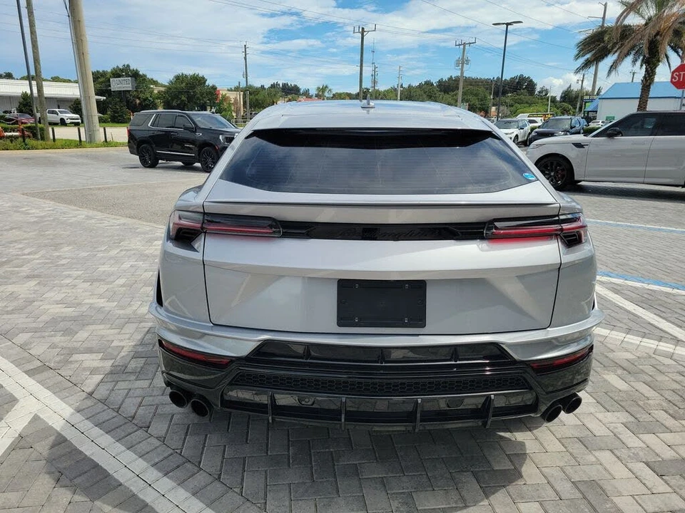 2023 Lamborghini Urus S - Image 4 of 30