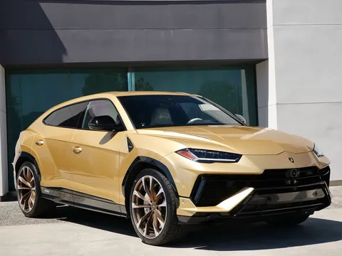 2023 Lamborghini Urus S AWD