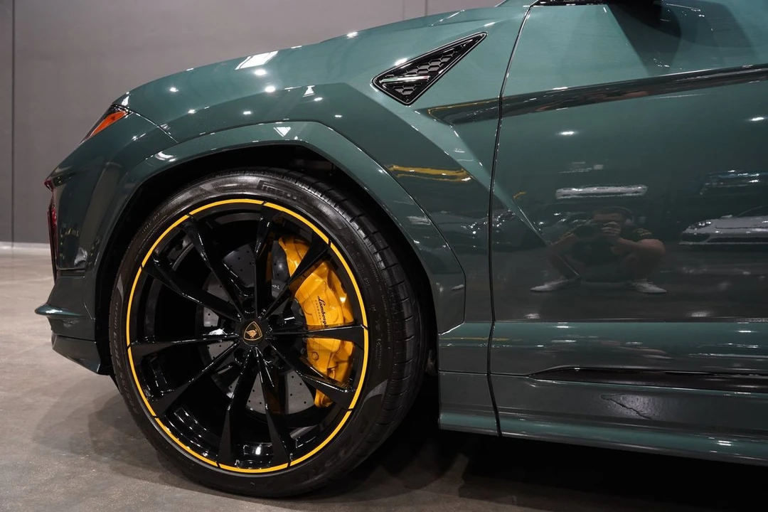 2023 Lamborghini Urus S - Image 18 of 21