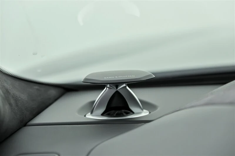 2023 Lamborghini Urus S - Image 28 of 31