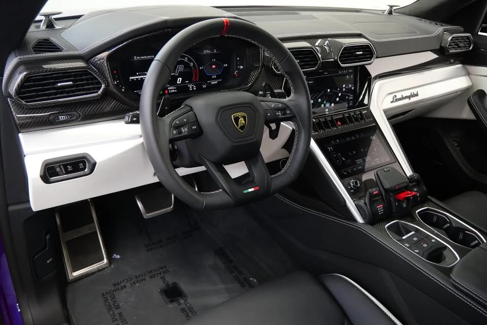 2023 Lamborghini Urus S - Image 9 of 15