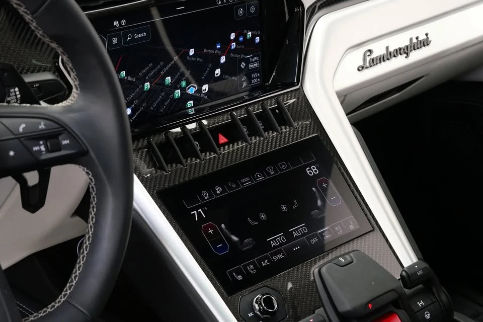 2023 Lamborghini Urus S - Image 13 of 15