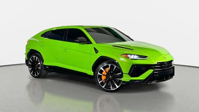 2023 Lamborghini Urus S