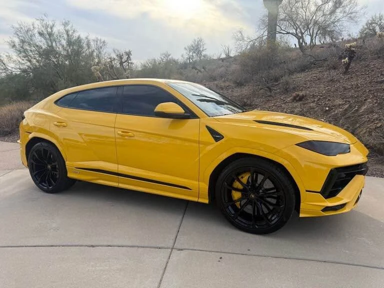 2023 Lamborghini Urus S - Image 2 of 17