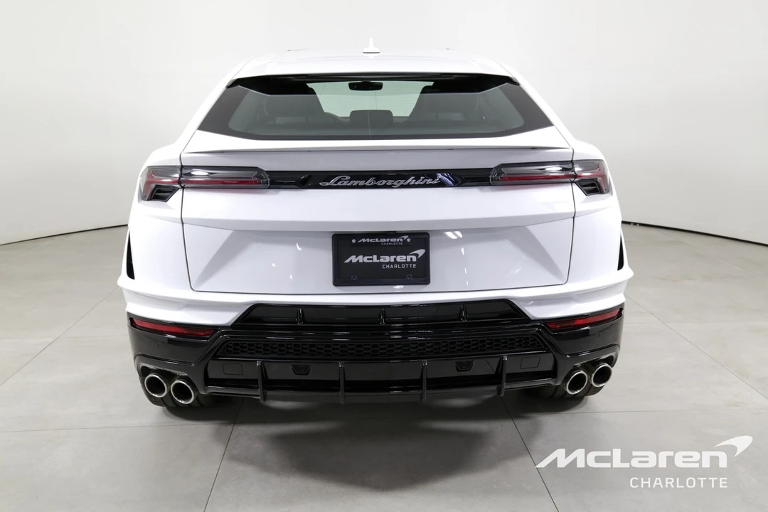 2023 Lamborghini - Image 7 of 31