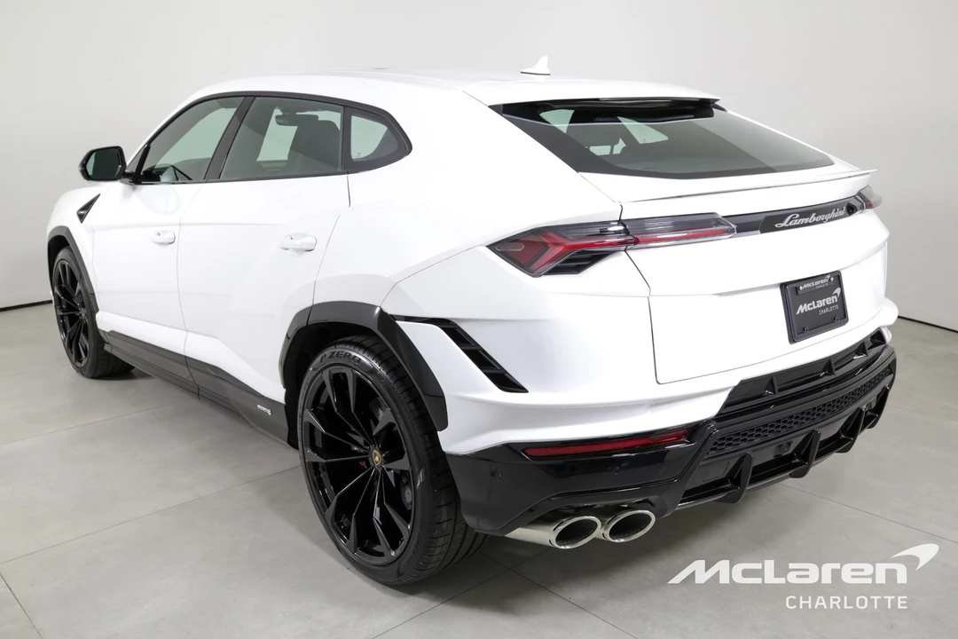 2023 Lamborghini - Image 6 of 31