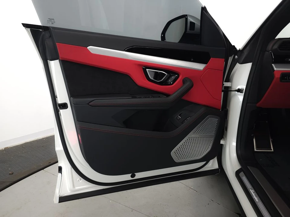 2023 Lamborghini Urus S - Image 5 of 31