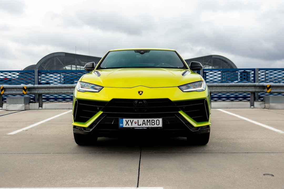 2023 Lamborghini Urus S - Image 2 of 16
