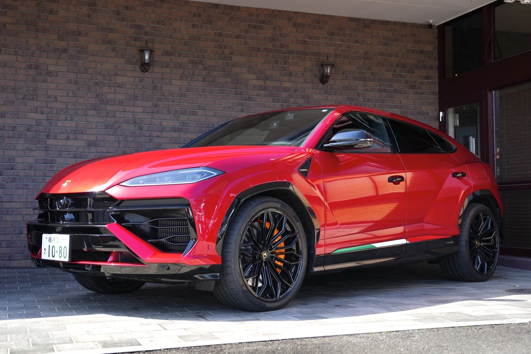 2023 Lamborghini Urus S - Image 9 of 16