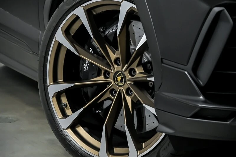 2023 Lamborghini Urus S - Image 4 of 31
