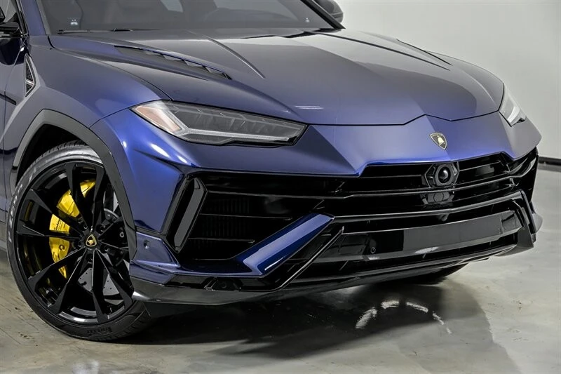 2023 Lamborghini Urus S - Image 2 of 31