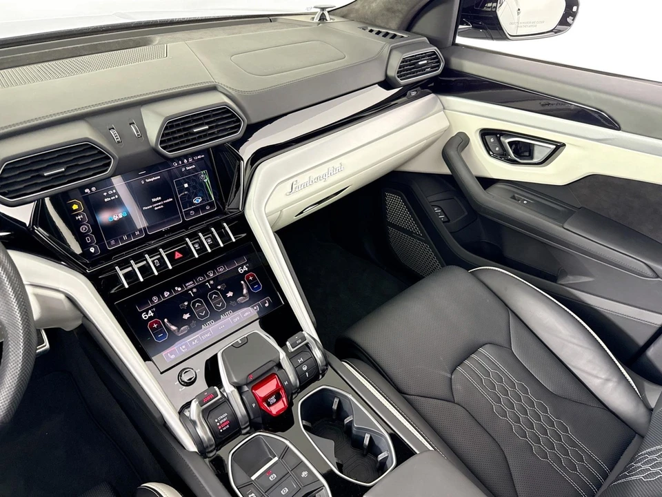 2023 Lamborghini Urus S - Image 26 of 31