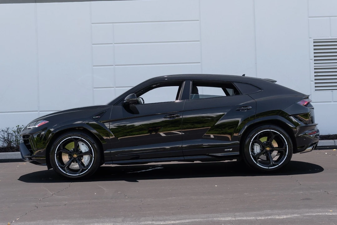 2023 Lamborghini Urus S - Image 26 of 31