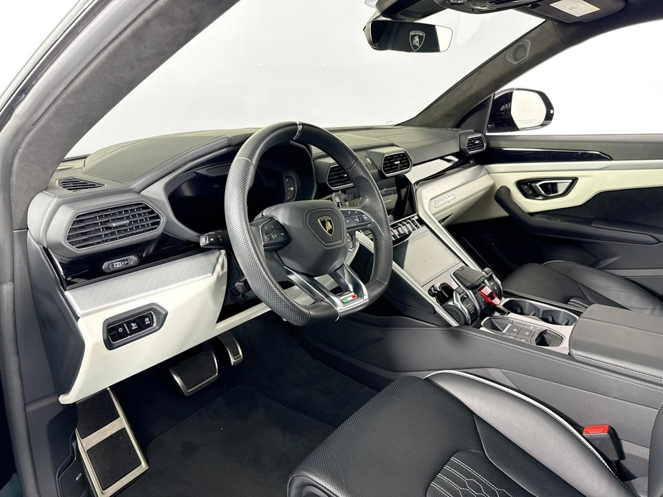 2023 Lamborghini Urus S - Image 9 of 31
