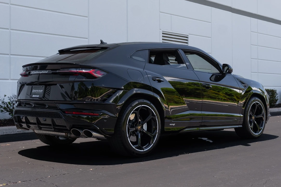 2023 Lamborghini Urus S - Image 15 of 31