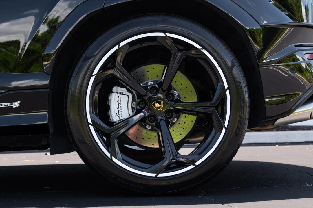2023 Lamborghini Urus S - Image 28 of 31