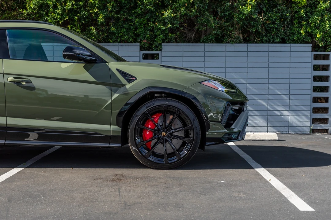2023 Lamborghini Urus S - Image 10 of 12