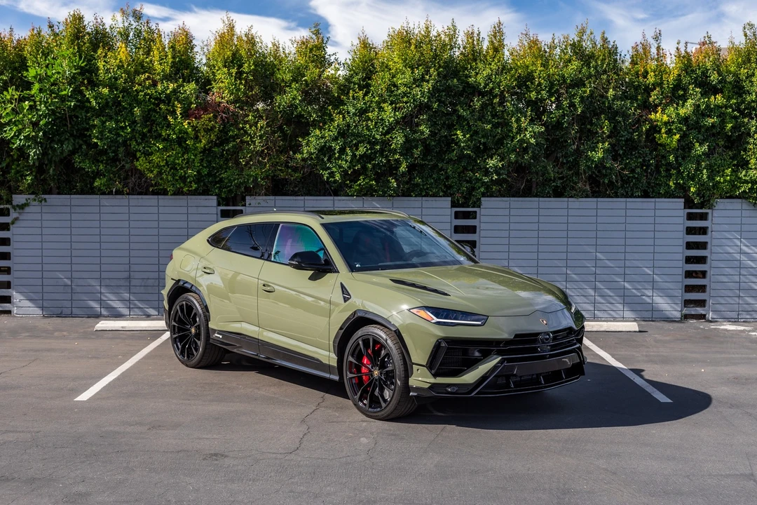 2023 Lamborghini Urus S - Image 11 of 12