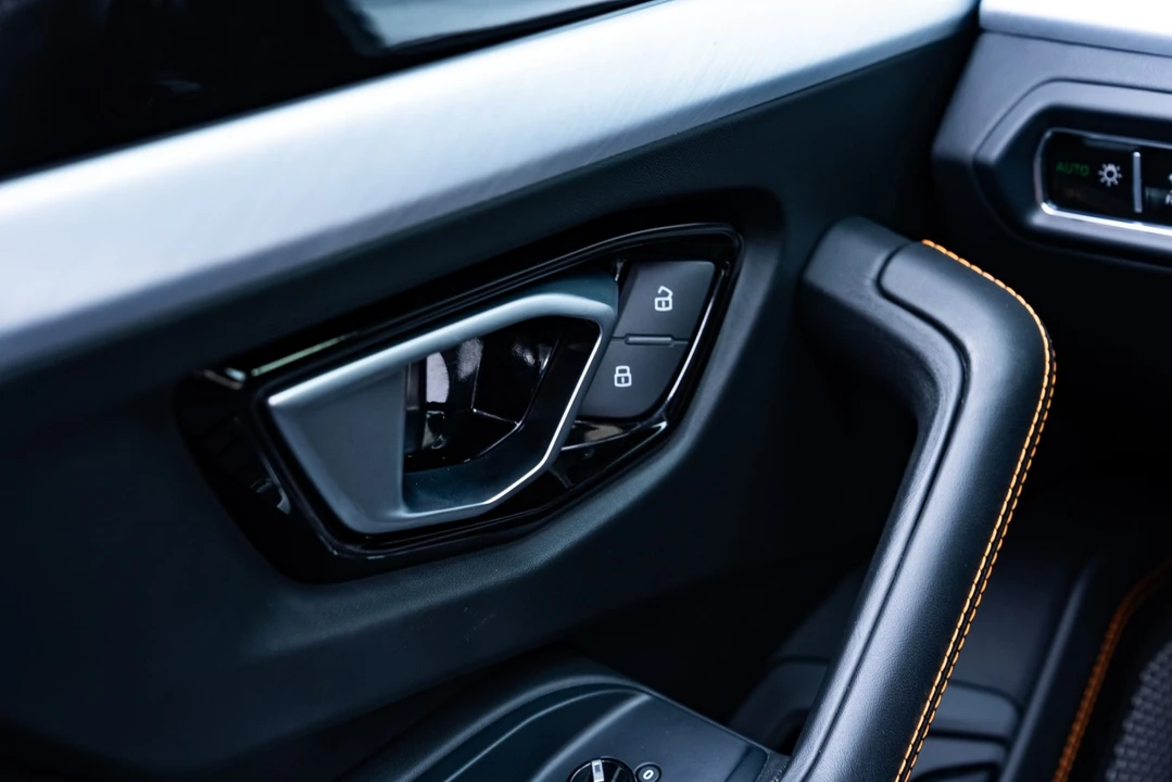 2023 Lamborghini Urus S - Image 31 of 31