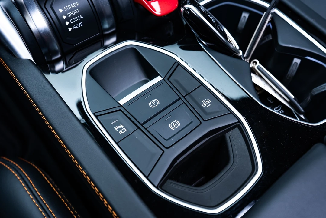 2023 Lamborghini Urus S - Image 29 of 31