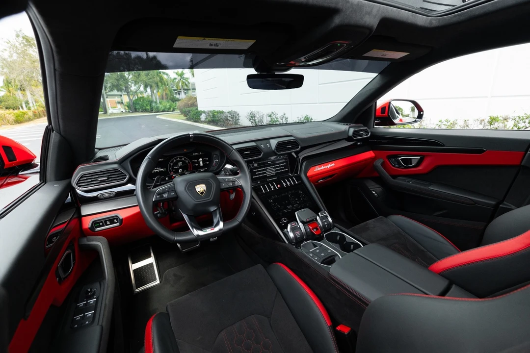 2023 Lamborghini Urus S - Image 6 of 12